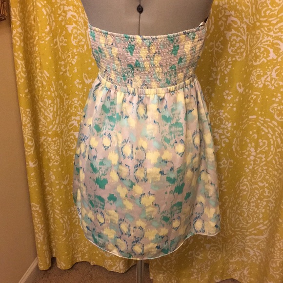 Feminine halter dress Sz M - Picture 5 of 5